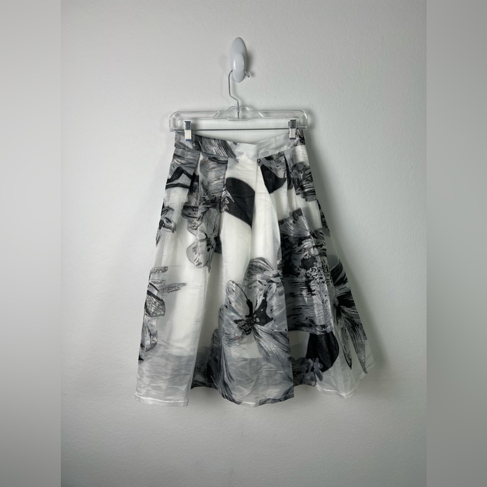 Luii Sheer White Gray Silver Metallic Floral A-line Party Formal Eveniing Skirt